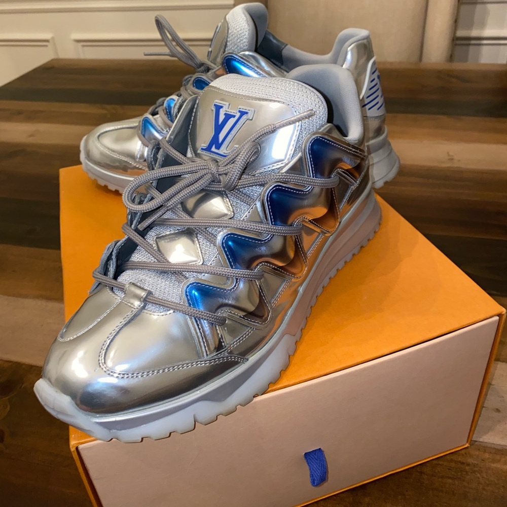 Silver & blue Louis Vuitton sneakers - Picture 3 of 4